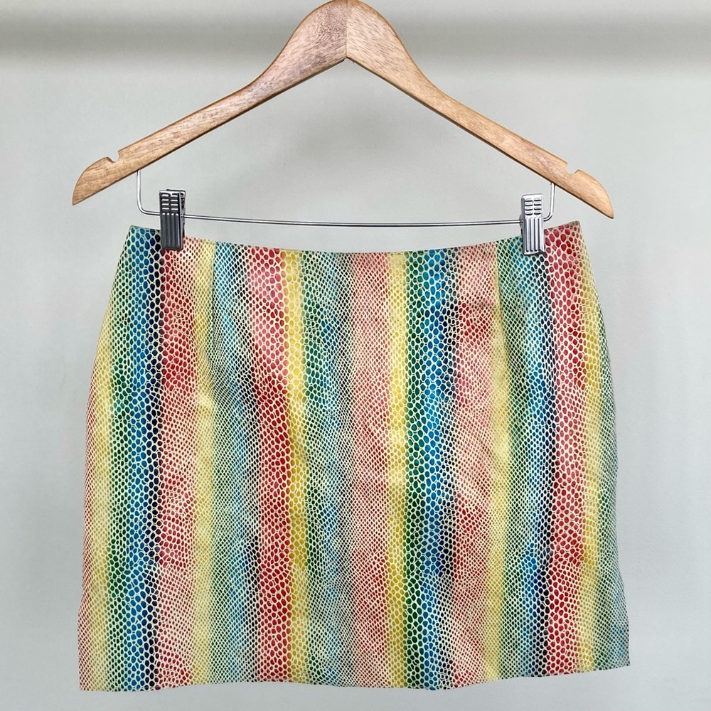 NWT Danier genuine leather rainbow snakeskin-effect mini skirt. 💛 - Picture 4 of 8